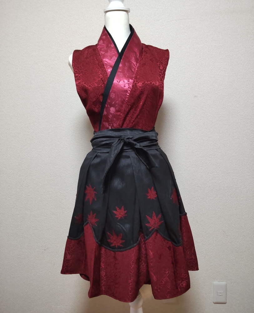 製作した犬走椛の赤色の着物