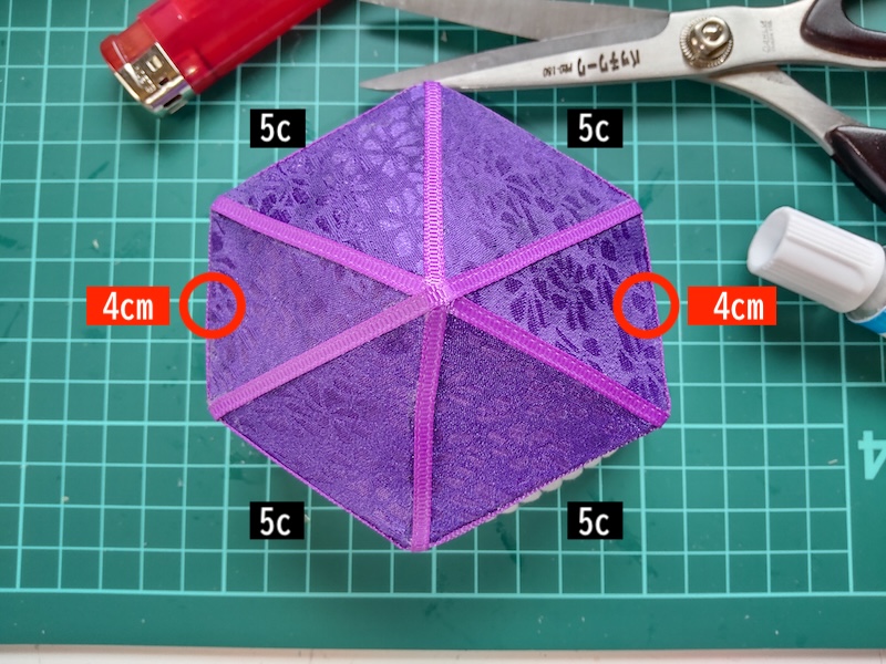 頭襟に穴を開けるための各辺を説明した図