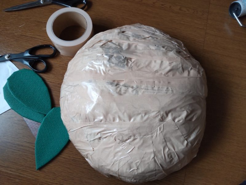 新聞紙で包まれたお風呂桶